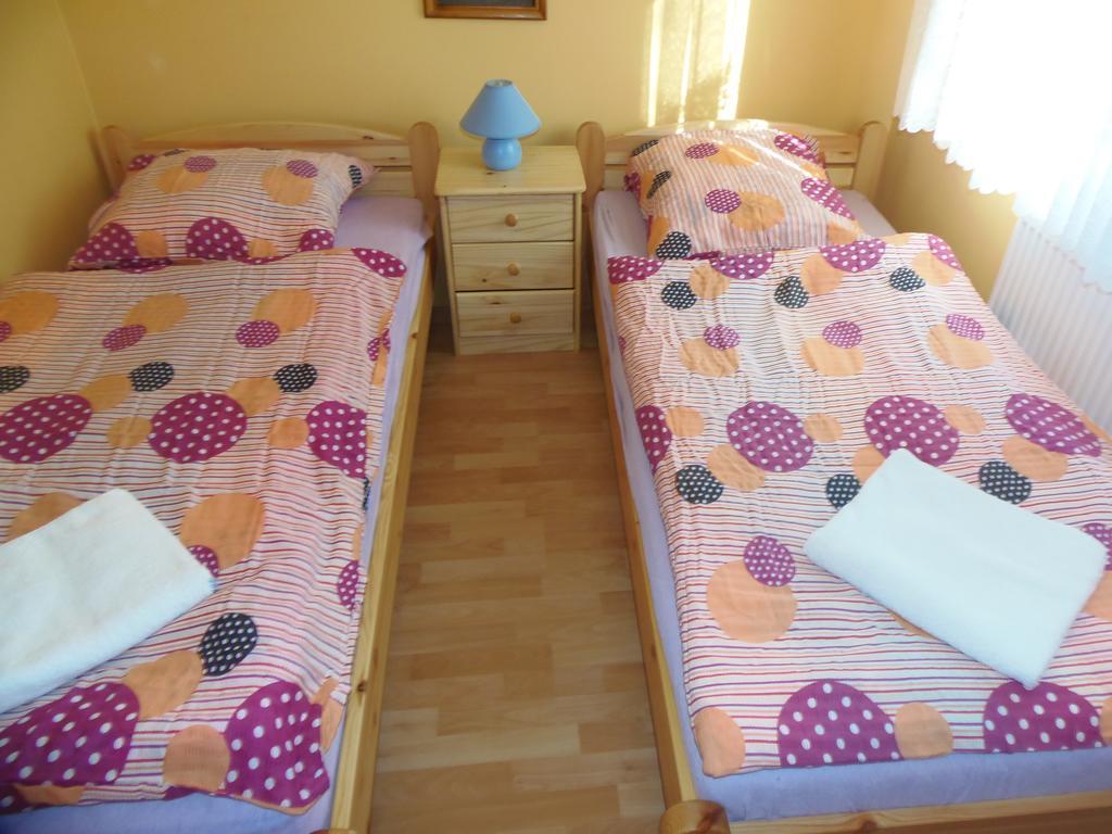 Rose Vip Apartman Villa Hajduszoboszlo Exterior photo